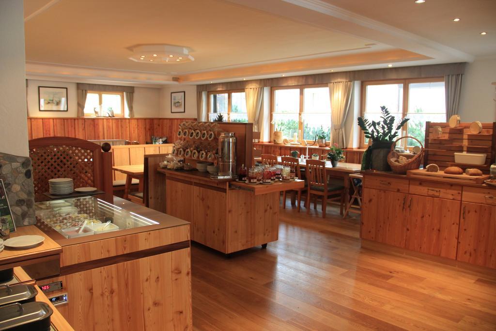 Moser-Hochkoenig Genuss Wirtshaus Hotel Maria Alm am Steinernen Meer Buitenkant foto